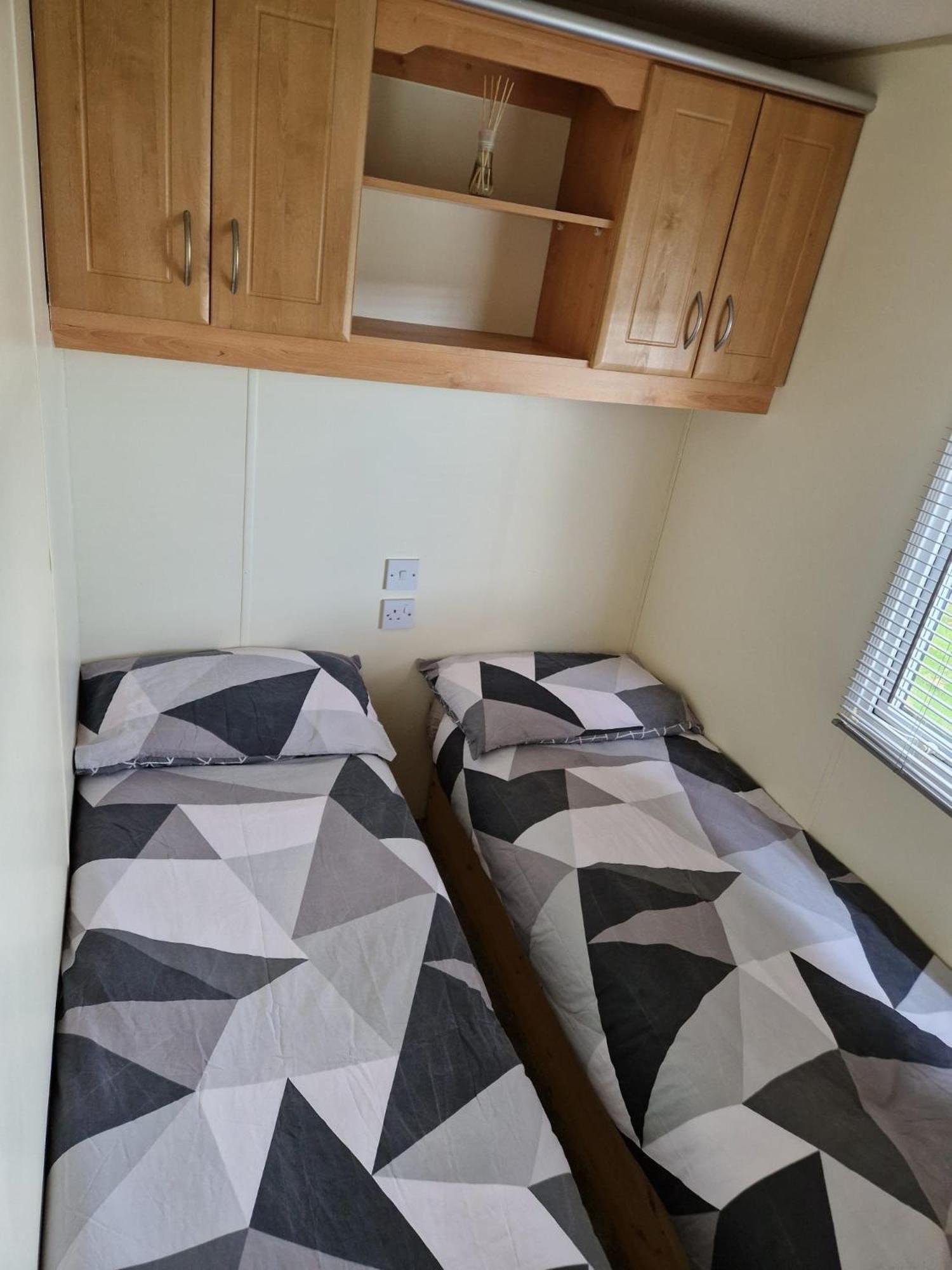 Browns Caravan Rentals, Ingoldmells 4 Berth Caravan Silver Beach Exteriör bild